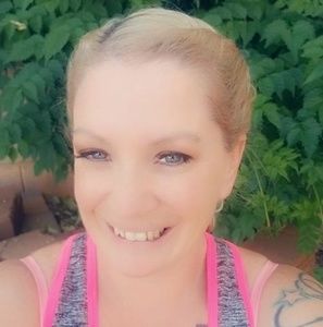 Meet your Posher, Cecelia